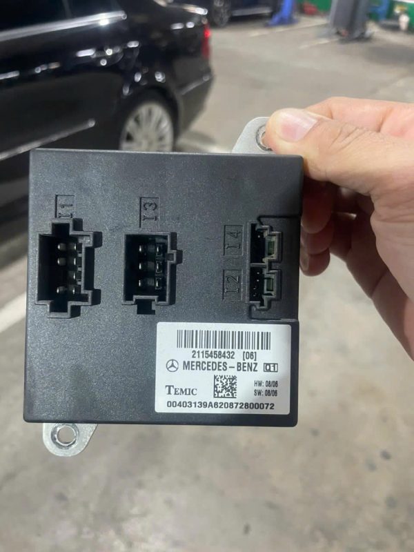 Hộp SAM trước Mercedes E200/E240/E280-W211_2115458432