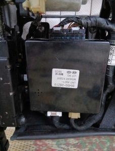 95450-2B210 HỘP NHỚ GHẾ HYUNDAI SANTAFE 2010
