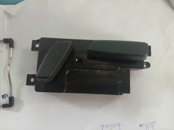 FU-00WK-413A CÔNG TẮC CHỈNH GHẾ ĐIỆN MAZDA