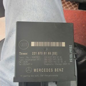 2218706185 HỘP ĐIỀU KHIỂN CỐP MERCEDES W221/S-CLASS