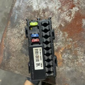 91950-3X100 HỘP CẦU CHÌ HYUNDAI AVANTE/ELANTRA