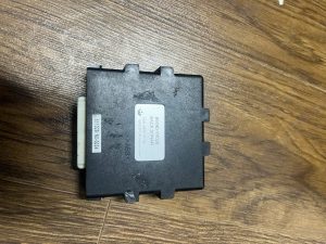 89340-YY020 HỘP ĐIỀU KHIỂN LÙI XE TOYOTA