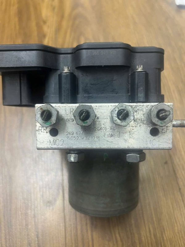 EB3C-2C405-AG CỤM PHANH ABS FORD RANGER