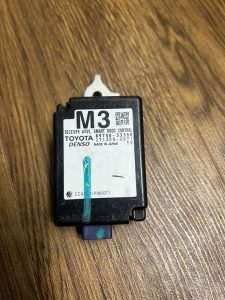 89740-33350 HỘP KHÓA CỬA TOYOTA CAMRY 2011-2015