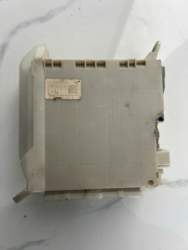 82670-50120 HỘP CẦU CHÌ LEXUS LS460