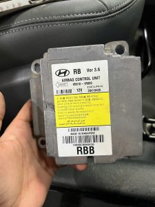 95910-1R000 HỘP ĐIỀU KHIỂN TÚI KHÍ HYUNDAI ACCENT 959101R000