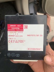 89990-12130 HỘP SMART KEY TOYOTA ALTIS 8999012130