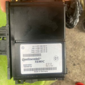 A2215403601 HỘP RADAR MERCEDES-BEN W221