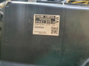 89661-0T010 ECU ĐỘNG CƠ TOYOTA VENZA