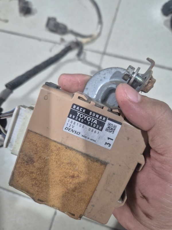 89340-71030 HỘP ĐIỀU KHIỂN ĐỖ XE INNOVA