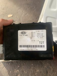 954002T230 HỘP BCM KIA OPTIMA