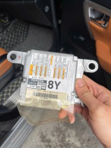 89710-0KB50 HỘP ĐIỀU KHIỂN TÚI KHÍ TOYOTA