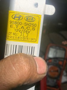 95800-5H250 HỘP ĐIỀU KHIỂN THÂN XE HYUNDAI