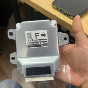KC9E437E1A HỘP ĐIỀU KHIỂN PHANH TAY MAZDA CX5