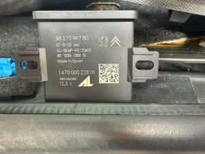 9827096780 HỘP ĐIỀU KHIỂN ĐÈN PHA PEUGEOT 5008