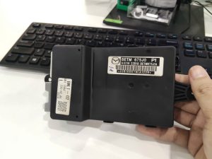 BETM675J0 HỘP ĐIỀU KHIỂN GHẾ MAZDA 3