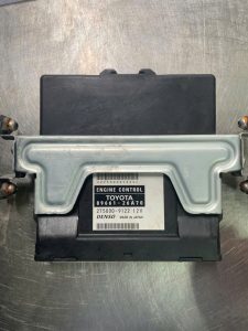 89661-26A70 ECU ĐỘNG CƠ TOYOTA HIACE