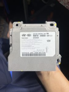 HỘP ĐIỀU KHIỂN TÚI KHÍ HYUNDAI I10 95910-B4050