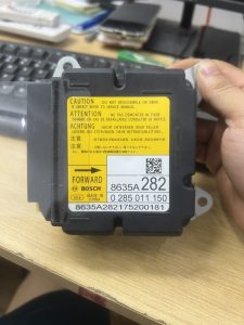 HỘP ĐIỀU KHIỂN TÚI KHÍ MITSUBISHI OUTLANDER 8635A282